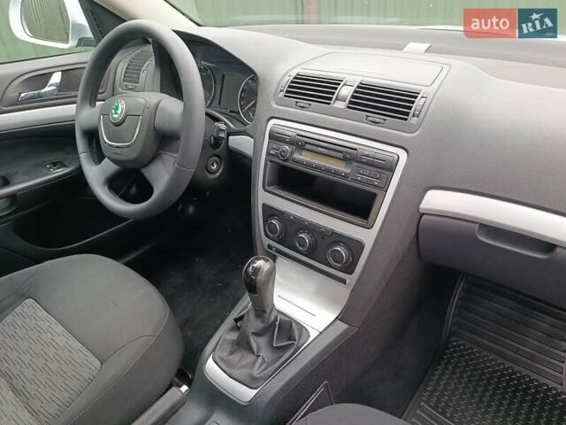 Серый Шкода Октавия, объемом двигателя 1.6 л и пробегом 241 тыс. км за 7450 $, фото 23 на Automoto.ua