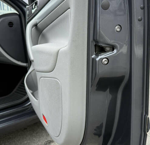 Сірий Шкода Октавія, об'ємом двигуна 1.6 л та пробігом 176 тис. км за 8999 $, фото 83 на Automoto.ua