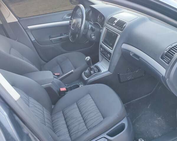 Серый Шкода Октавия, объемом двигателя 1.8 л и пробегом 235 тыс. км за 7200 $, фото 10 на Automoto.ua