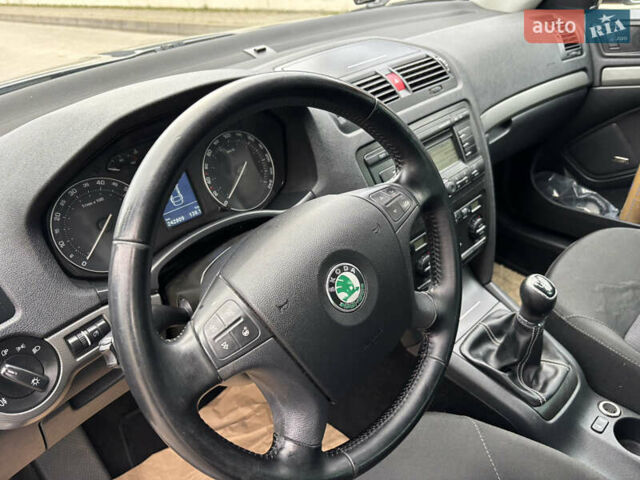 Сірий Шкода Октавія, об'ємом двигуна 1.6 л та пробігом 242 тис. км за 6600 $, фото 24 на Automoto.ua