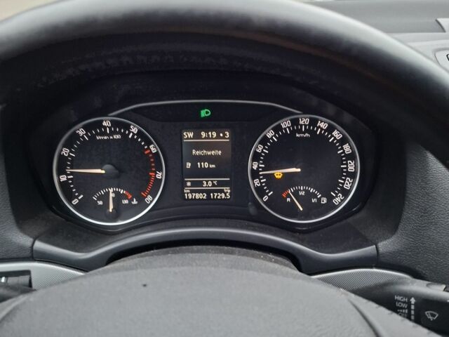 Серый Шкода Октавия, объемом двигателя 0 л и пробегом 197 тыс. км за 7900 $, фото 5 на Automoto.ua