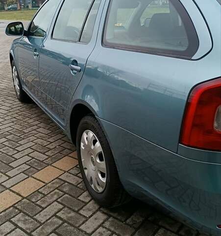 Сірий Шкода Октавія, об'ємом двигуна 1.6 л та пробігом 263 тис. км за 6800 $, фото 7 на Automoto.ua