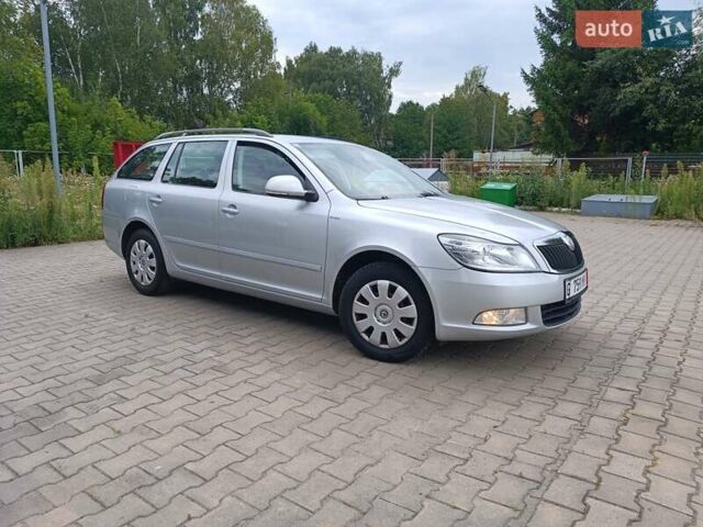 Серый Шкода Октавия, объемом двигателя 1.6 л и пробегом 241 тыс. км за 7450 $, фото 1 на Automoto.ua