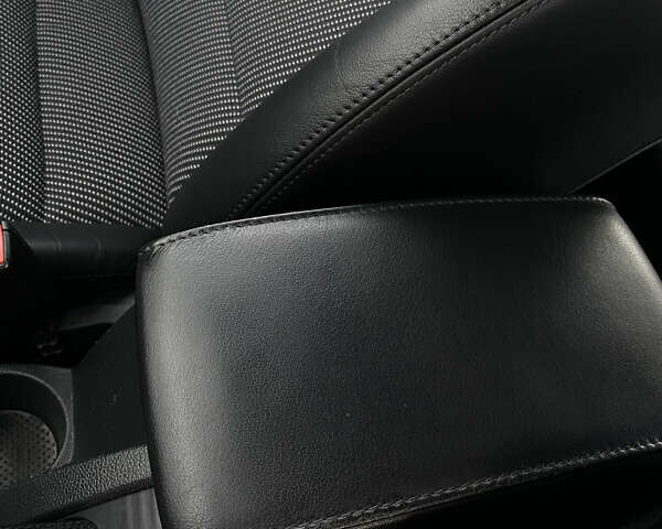 Сірий Шкода Октавія, об'ємом двигуна 1.8 л та пробігом 230 тис. км за 7100 $, фото 62 на Automoto.ua