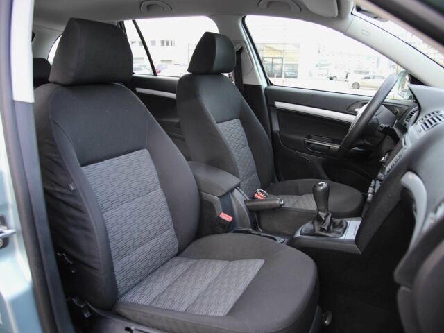 Серый Шкода Октавия, объемом двигателя 1.4 л и пробегом 205 тыс. км за 7900 $, фото 9 на Automoto.ua