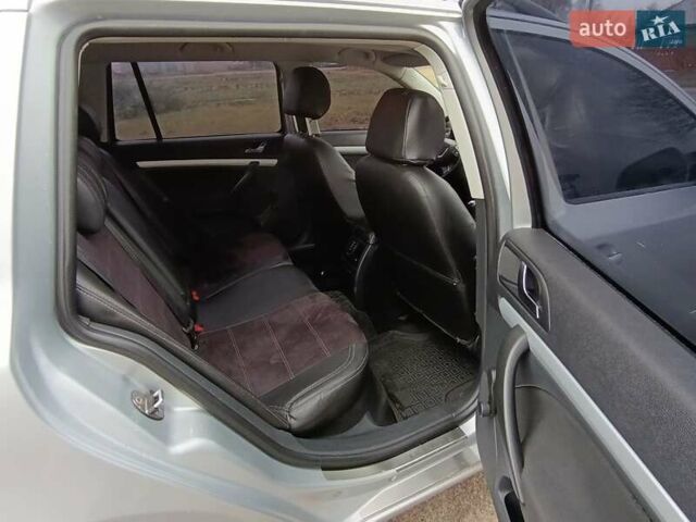 Серый Шкода Октавия, объемом двигателя 1.6 л и пробегом 314 тыс. км за 6999 $, фото 3 на Automoto.ua