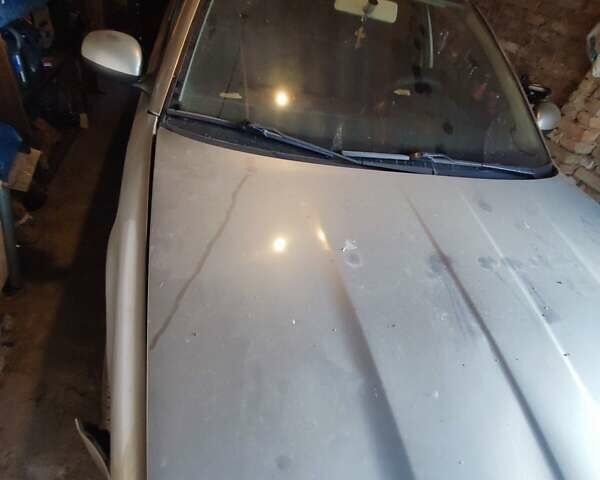 Сірий Шкода Октавія, об'ємом двигуна 1.6 л та пробігом 211 тис. км за 3800 $, фото 1 на Automoto.ua