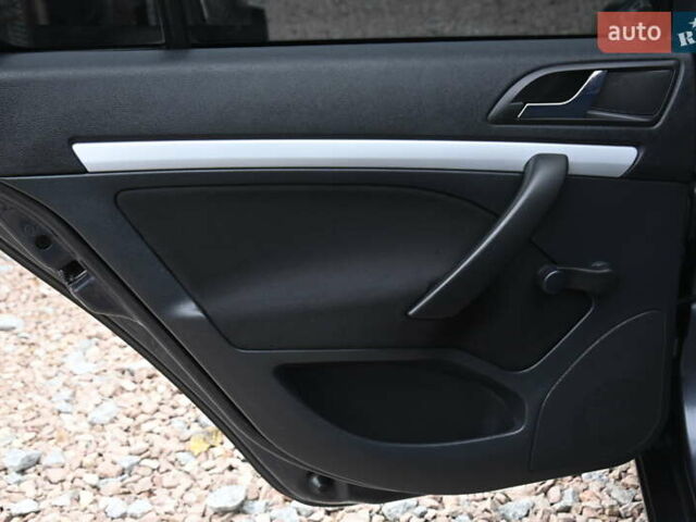 Сірий Шкода Октавія, об'ємом двигуна 1.6 л та пробігом 232 тис. км за 7700 $, фото 12 на Automoto.ua