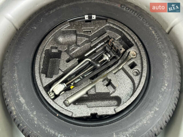 Серый Шкода Октавия, объемом двигателя 1.6 л и пробегом 212 тыс. км за 7400 $, фото 28 на Automoto.ua