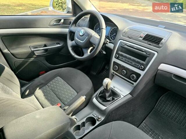 Сірий Шкода Октавія, об'ємом двигуна 1.9 л та пробігом 180 тис. км за 6900 $, фото 19 на Automoto.ua