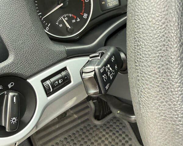 Серый Шкода Октавия, объемом двигателя 1.6 л и пробегом 176 тыс. км за 8999 $, фото 62 на Automoto.ua