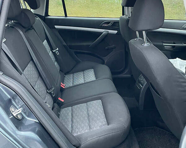 Серый Шкода Октавия, объемом двигателя 1.6 л и пробегом 181 тыс. км за 8877 $, фото 108 на Automoto.ua