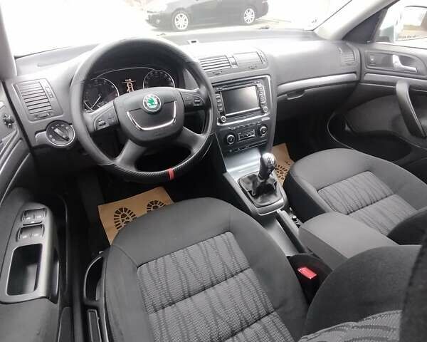 Серый Шкода Октавия, объемом двигателя 1.6 л и пробегом 251 тыс. км за 8300 $, фото 25 на Automoto.ua