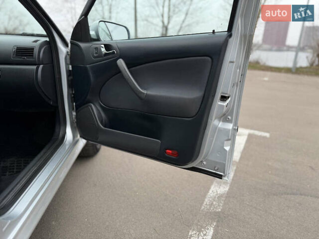 Серый Шкода Октавия, объемом двигателя 1.6 л и пробегом 205 тыс. км за 4750 $, фото 19 на Automoto.ua