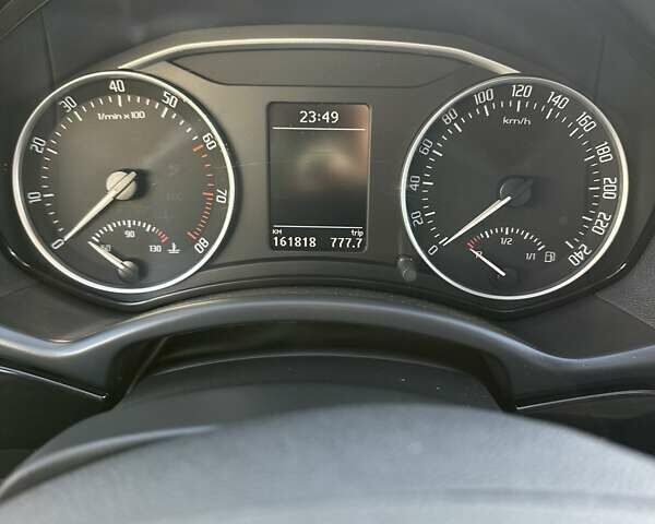 Сірий Шкода Октавія, об'ємом двигуна 1.8 л та пробігом 161 тис. км за 8999 $, фото 22 на Automoto.ua