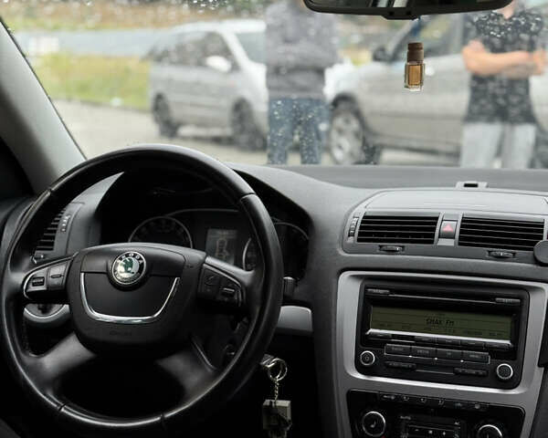Сірий Шкода Октавія, об'ємом двигуна 1.97 л та пробігом 266 тис. км за 7500 $, фото 12 на Automoto.ua