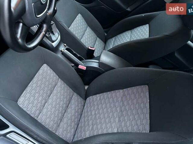 Серый Шкода Октавия, объемом двигателя 1.6 л и пробегом 203 тыс. км за 8099 $, фото 96 на Automoto.ua