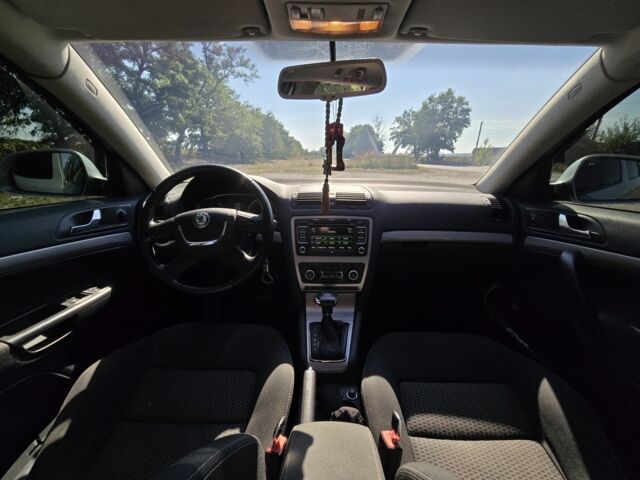 Серый Шкода Октавия, объемом двигателя 2 л и пробегом 240 тыс. км за 8600 $, фото 14 на Automoto.ua