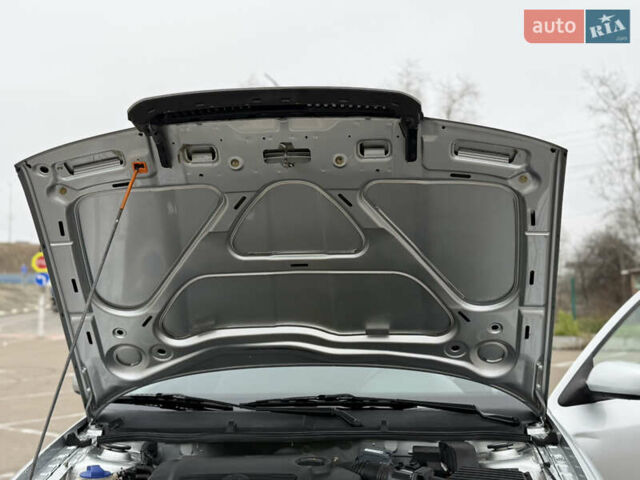 Серый Шкода Октавия, объемом двигателя 1.6 л и пробегом 205 тыс. км за 4750 $, фото 35 на Automoto.ua