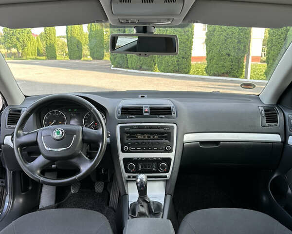 Серый Шкода Октавия, объемом двигателя 1.4 л и пробегом 291 тыс. км за 5950 $, фото 13 на Automoto.ua