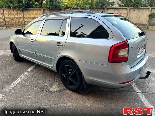 Серый Шкода Октавия, объемом двигателя 1.6 л и пробегом 302 тыс. км за 7500 $, фото 12 на Automoto.ua