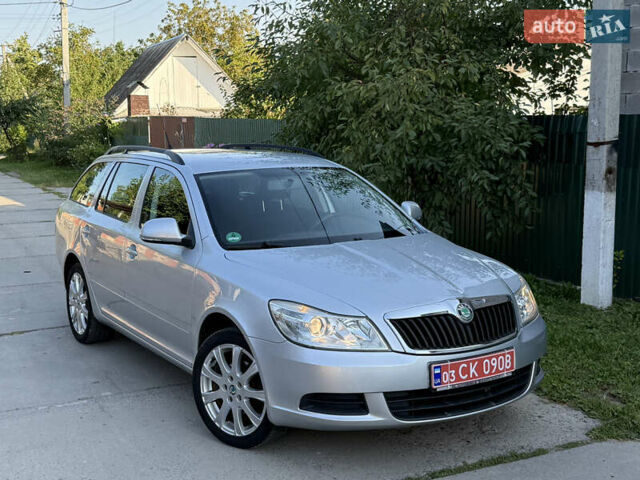Серый Шкода Октавия, объемом двигателя 1.6 л и пробегом 237 тыс. км за 7899 $, фото 93 на Automoto.ua