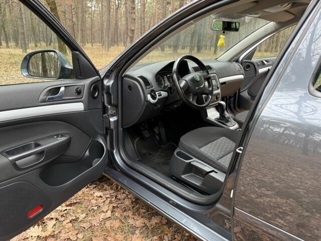 Сірий Шкода Октавія, об'ємом двигуна 1.8 л та пробігом 220 тис. км за 8200 $, фото 14 на Automoto.ua