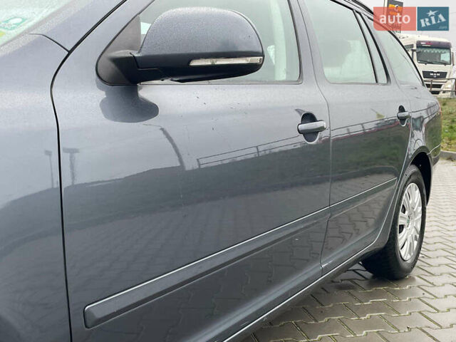 Серый Шкода Октавия, объемом двигателя 1.6 л и пробегом 181 тыс. км за 8888 $, фото 167 на Automoto.ua