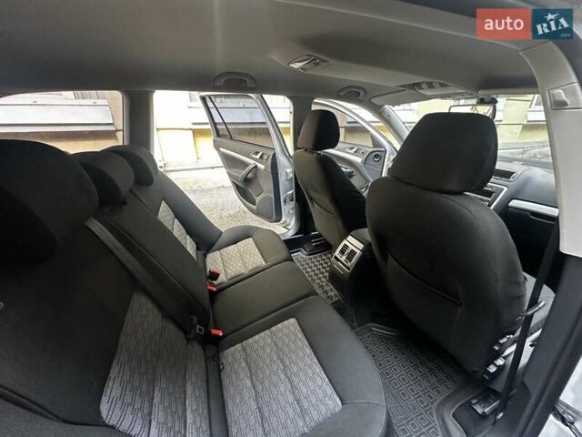 Сірий Шкода Октавія, об'ємом двигуна 1.6 л та пробігом 245 тис. км за 5999 $, фото 28 на Automoto.ua