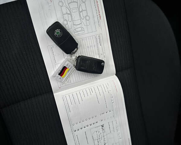 Сірий Шкода Октавія, об'ємом двигуна 1.6 л та пробігом 139 тис. км за 6600 $, фото 43 на Automoto.ua