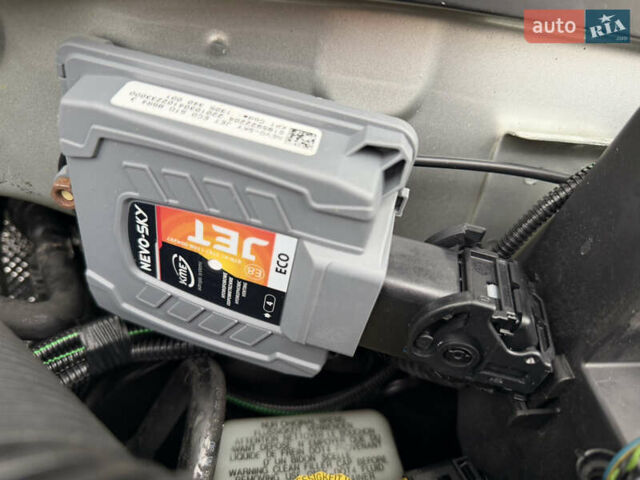 Серый Шкода Октавия, объемом двигателя 1.6 л и пробегом 205 тыс. км за 4750 $, фото 27 на Automoto.ua