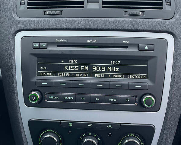 Серый Шкода Октавия, объемом двигателя 1.6 л и пробегом 181 тыс. км за 8888 $, фото 138 на Automoto.ua