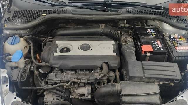 Серый Шкода Октавия, объемом двигателя 1.8 л и пробегом 215 тыс. км за 8000 $, фото 47 на Automoto.ua