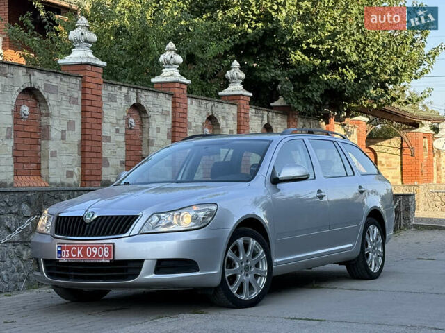Серый Шкода Октавия, объемом двигателя 1.6 л и пробегом 237 тыс. км за 7899 $, фото 1 на Automoto.ua