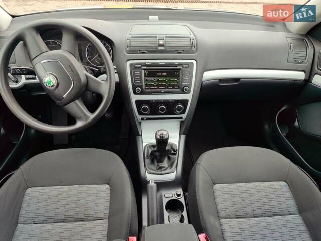 Сірий Шкода Октавія, об'ємом двигуна 1.6 л та пробігом 195 тис. км за 7800 $, фото 34 на Automoto.ua