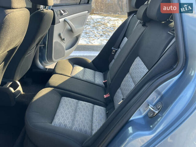 Серый Шкода Октавия, объемом двигателя 1.6 л и пробегом 157 тыс. км за 8499 $, фото 72 на Automoto.ua