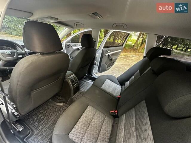Сірий Шкода Октавія, об'ємом двигуна 1.6 л та пробігом 245 тис. км за 5999 $, фото 26 на Automoto.ua