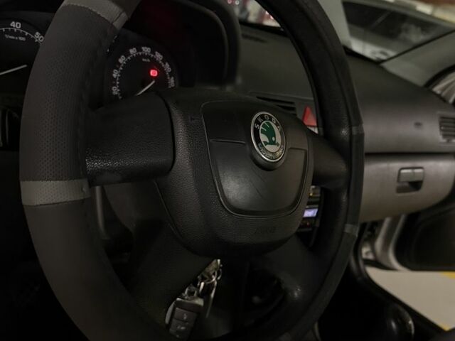 Серый Шкода Октавия, объемом двигателя 1.6 л и пробегом 235 тыс. км за 2900 $, фото 8 на Automoto.ua