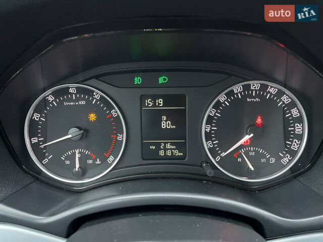 Серый Шкода Октавия, объемом двигателя 1.6 л и пробегом 181 тыс. км за 8877 $, фото 69 на Automoto.ua