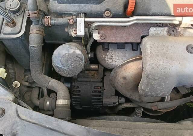 Серый Шкода Октавия, объемом двигателя 1.39 л и пробегом 211 тыс. км за 6100 $, фото 5 на Automoto.ua