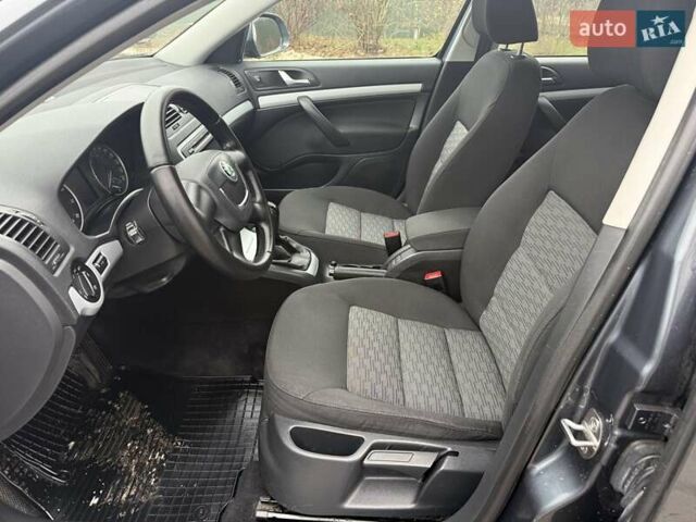Сірий Шкода Октавія, об'ємом двигуна 1.6 л та пробігом 205 тис. км за 7900 $, фото 23 на Automoto.ua