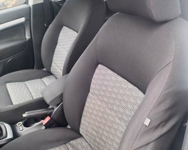 Серый Шкода Октавия, объемом двигателя 1.8 л и пробегом 217 тыс. км за 6100 $, фото 9 на Automoto.ua