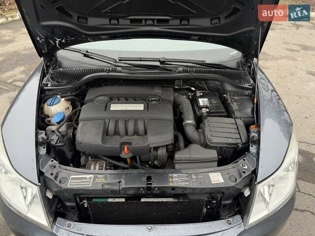 Сірий Шкода Октавія, об'ємом двигуна 1.6 л та пробігом 205 тис. км за 7900 $, фото 27 на Automoto.ua