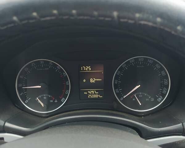 Серый Шкода Октавия, объемом двигателя 1.9 л и пробегом 257 тыс. км за 7500 $, фото 1 на Automoto.ua