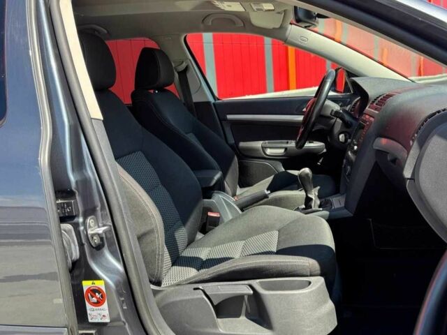 Серый Шкода Октавия, объемом двигателя 1.8 л и пробегом 235 тыс. км за 6990 $, фото 11 на Automoto.ua