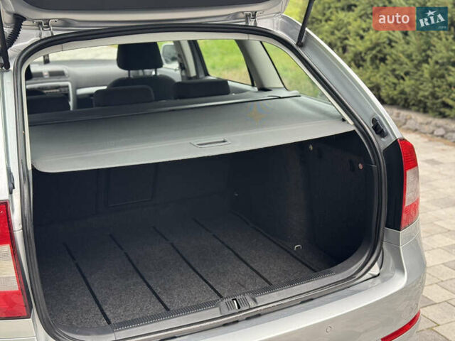 Серый Шкода Октавия, объемом двигателя 1.6 л и пробегом 212 тыс. км за 7400 $, фото 27 на Automoto.ua