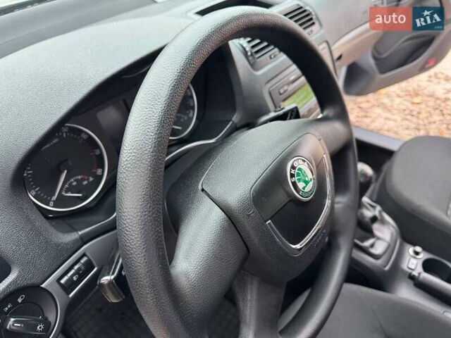 Серый Шкода Октавия, объемом двигателя 1.6 л и пробегом 182 тыс. км за 7700 $, фото 59 на Automoto.ua