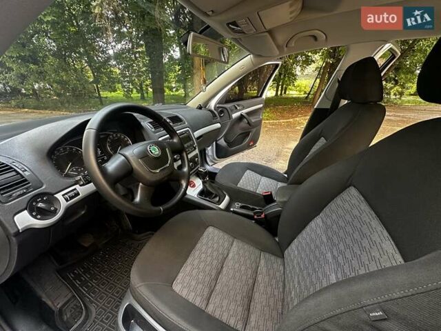 Сірий Шкода Октавія, об'ємом двигуна 1.6 л та пробігом 245 тис. км за 5999 $, фото 21 на Automoto.ua