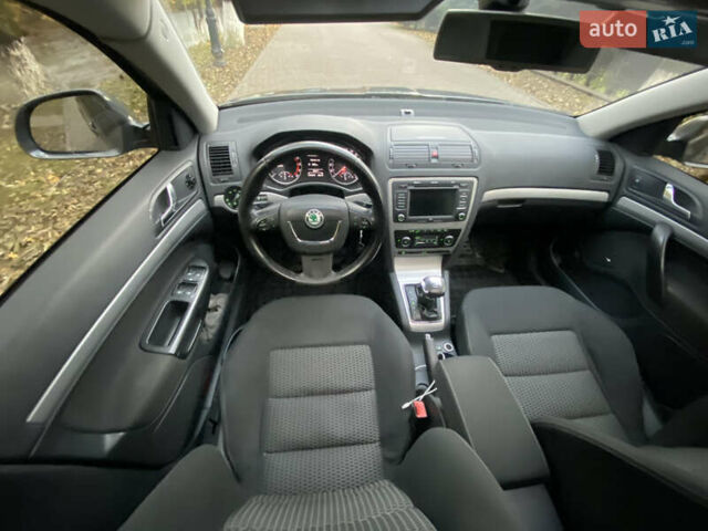 Серый Шкода Октавия, объемом двигателя 1.97 л и пробегом 295 тыс. км за 9200 $, фото 14 на Automoto.ua
