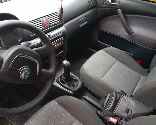 Сірий Шкода Октавія, об'ємом двигуна 1.6 л та пробігом 283 тис. км за 5850 $, фото 3 на Automoto.ua